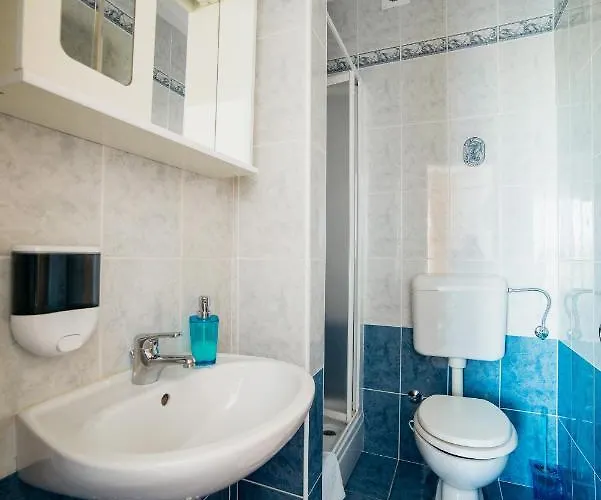 Apartman By The Sea - Crikvenica - 5206 Selce